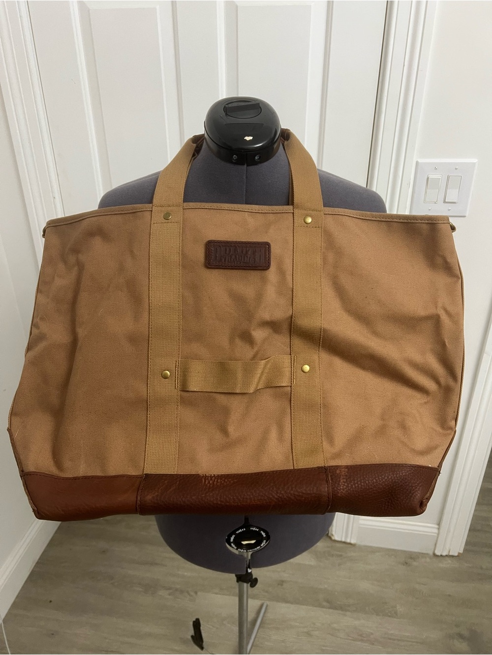 DULUTH TRADING CO Tan Canvas & Brown Leather Travel Tote